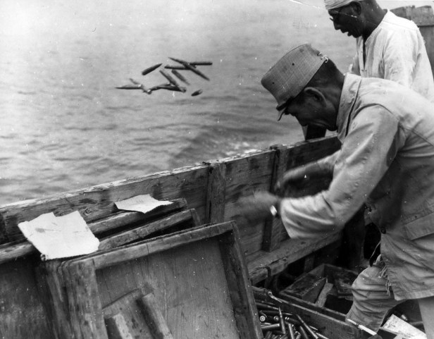 Japanese-ammunition-being-dumped-into-the-sea-on-September-21-1945.-During-the-U.S.-occupation-almost-all-of-the-Japanese-war-industry-and-existing-armament-was-dismantled.